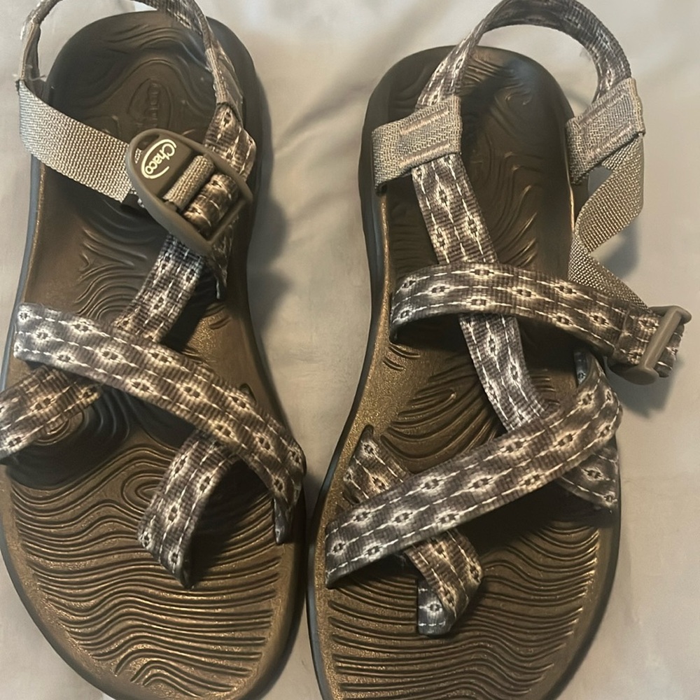 Brand new/never worn size 10 women Chaco